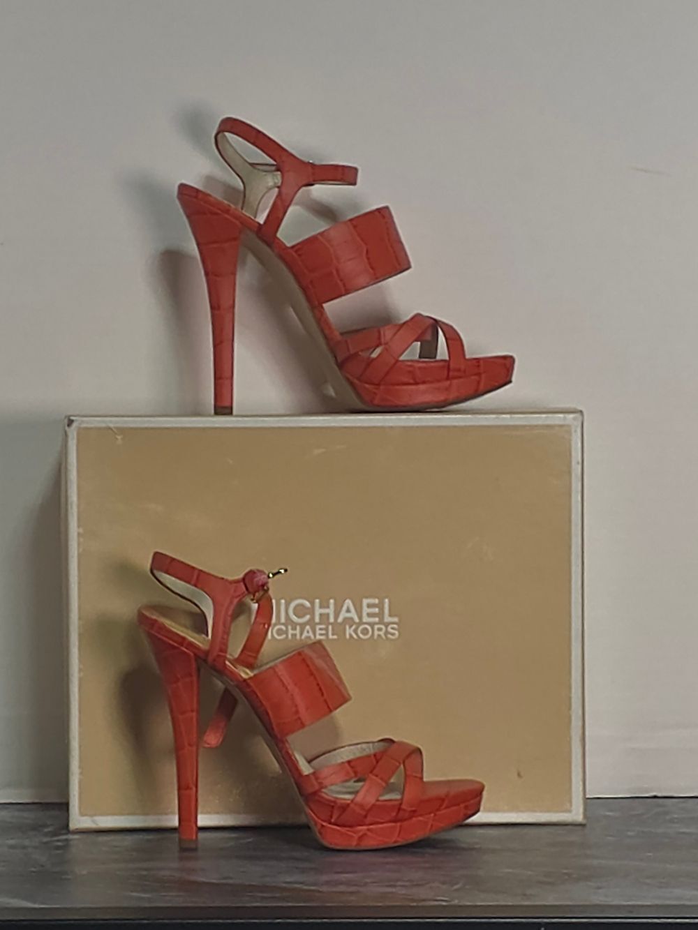 Michael Kors Nadja Croc Embossed Platform Sandals Mandarin Orange Size 8